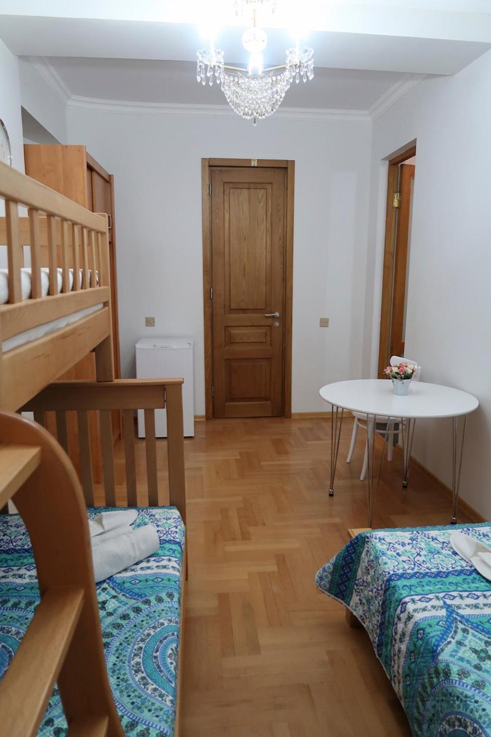 Guest House Merci Тбилиси Екстериор снимка